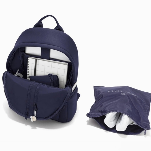 New in Original Plastic Wrap Dagne Dover Medium Dakota Backpack in Storm - Picture 3 of 7